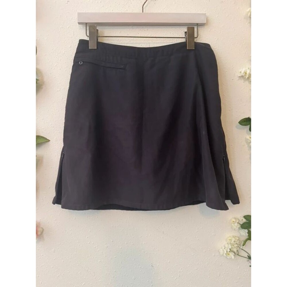 Patagonia black skirt skort side zip size 10
